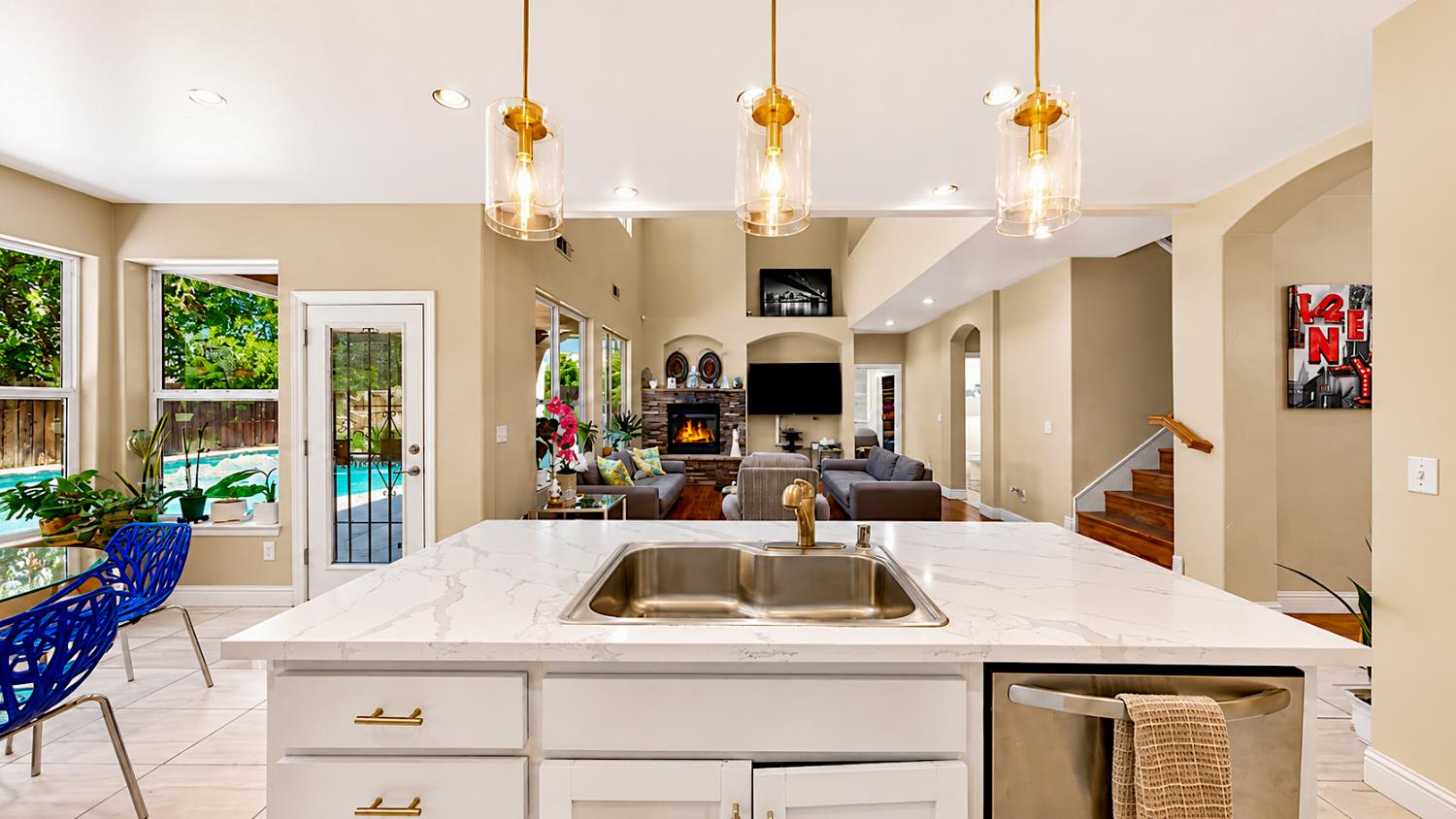 2815 Castleview Drive