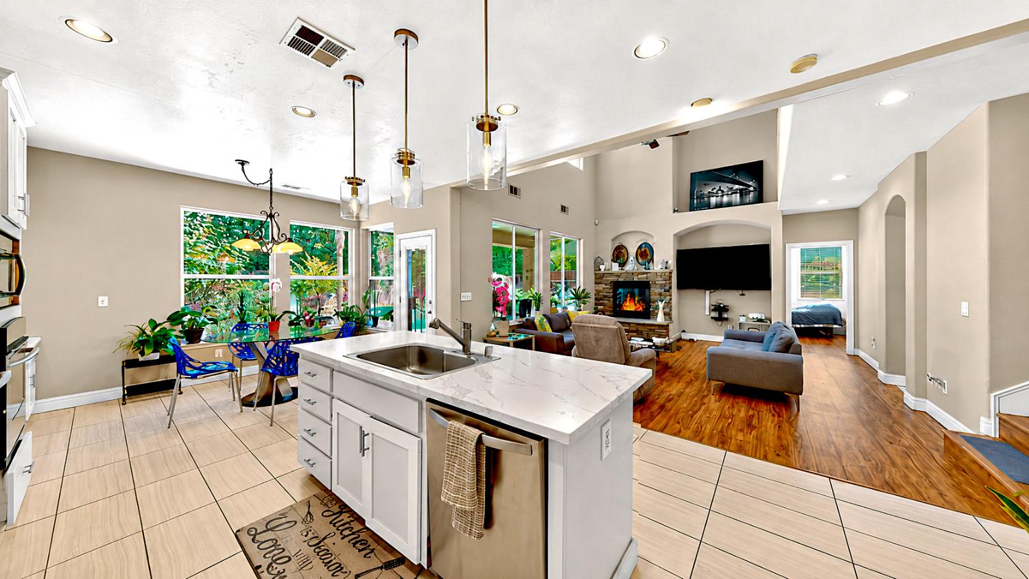 2815 Castleview Drive