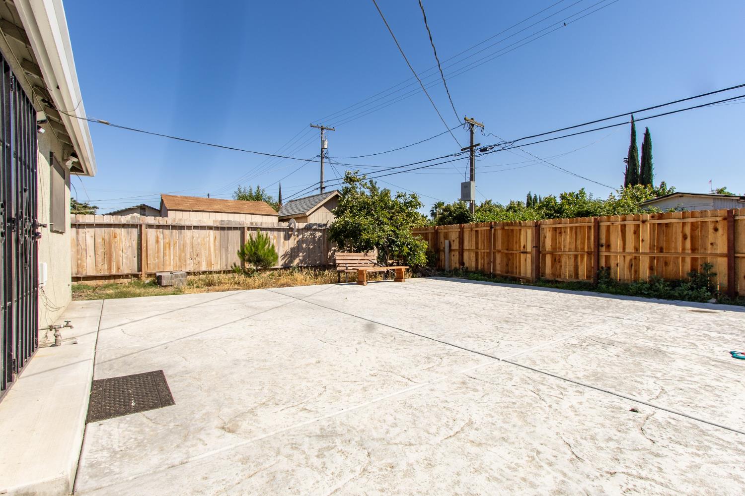 5467 9th Street