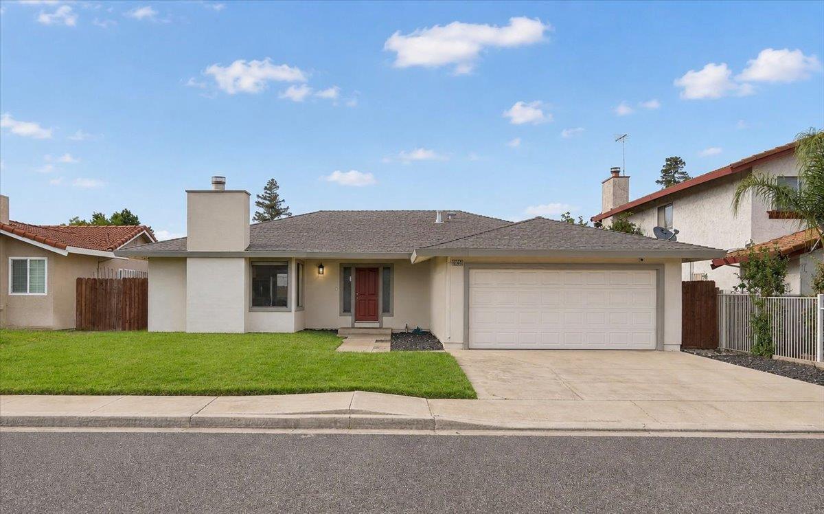 1105 W Tuolumne Road