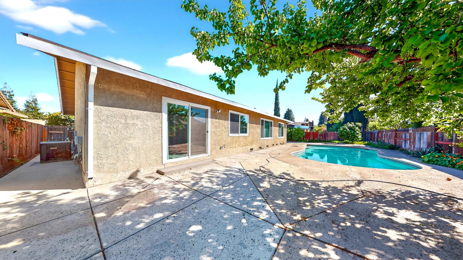 540 Fullerton