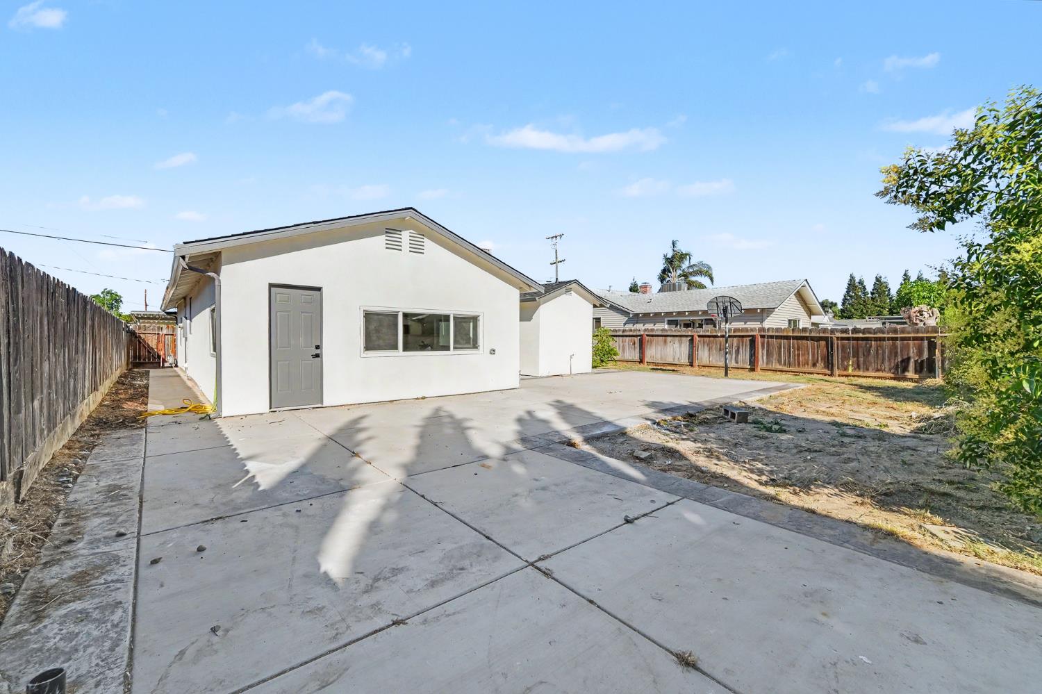 234 S Lee Avenue