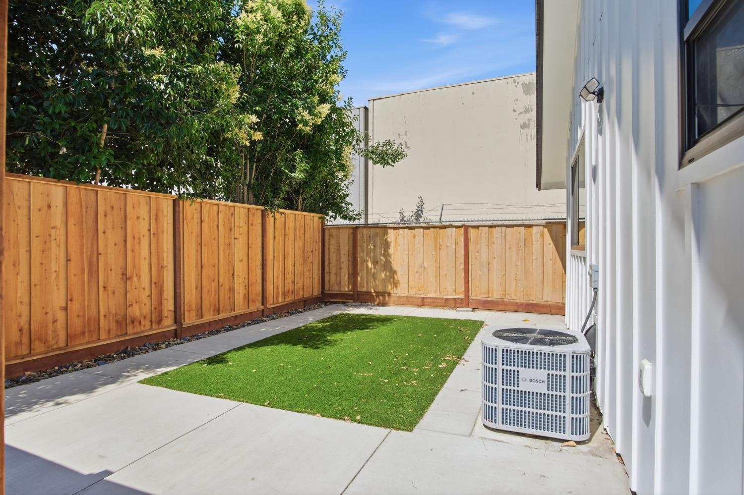 142 E Coolidge Avenue