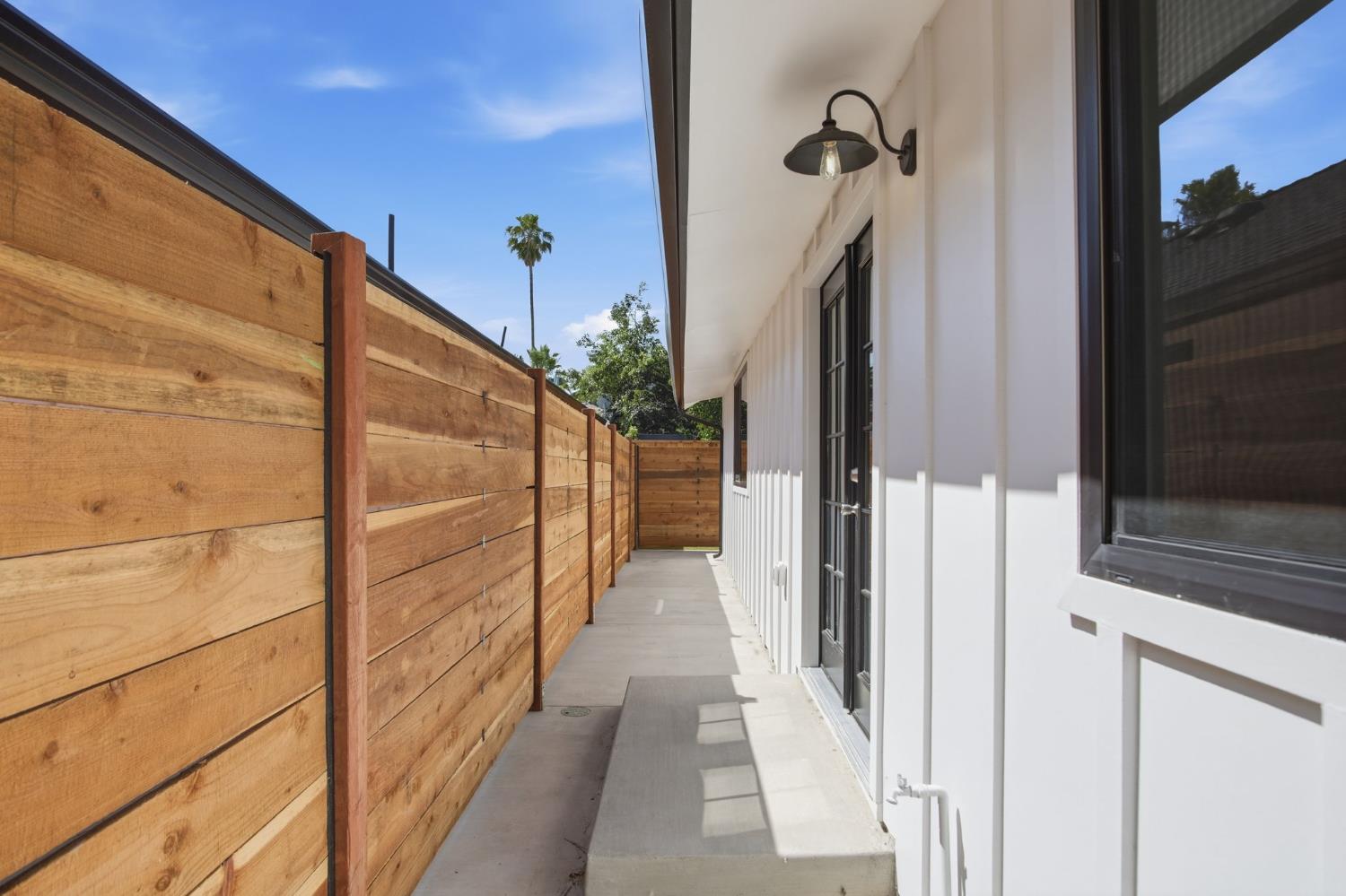 142 E Coolidge Avenue