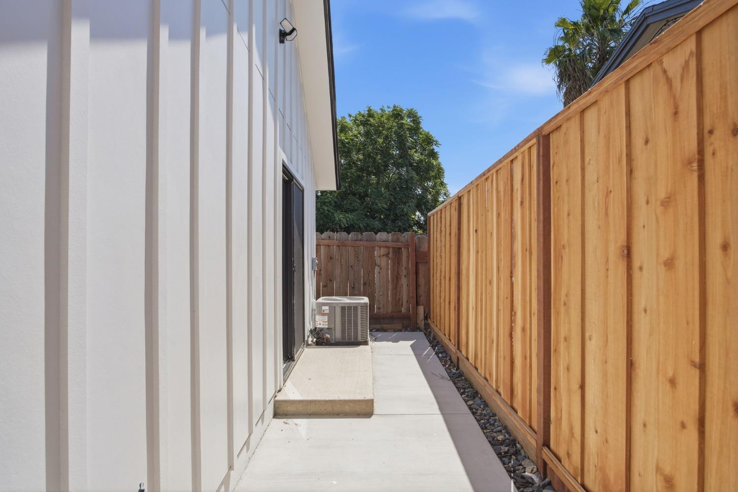 142 E Coolidge Avenue