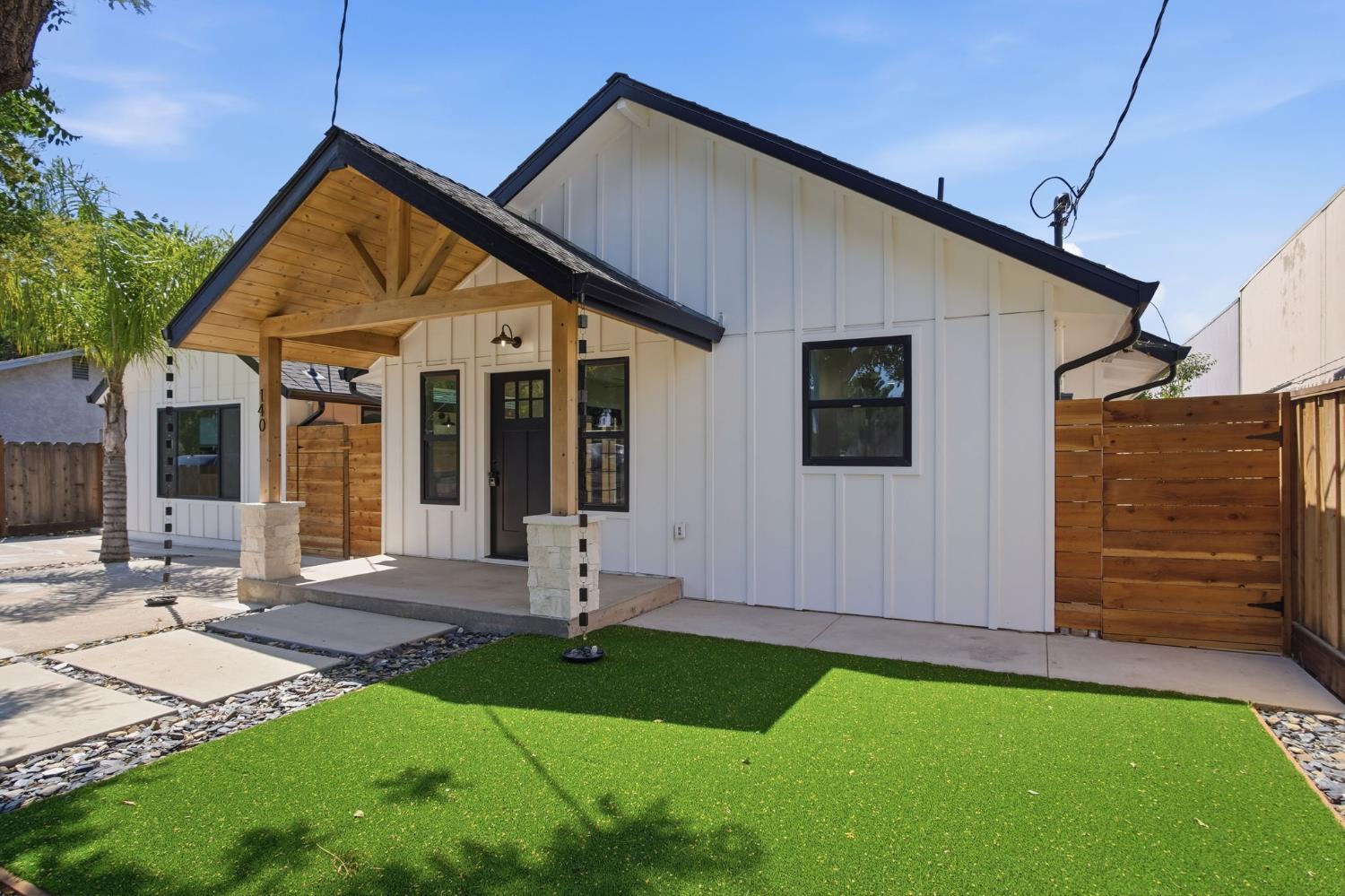 142 E Coolidge Avenue