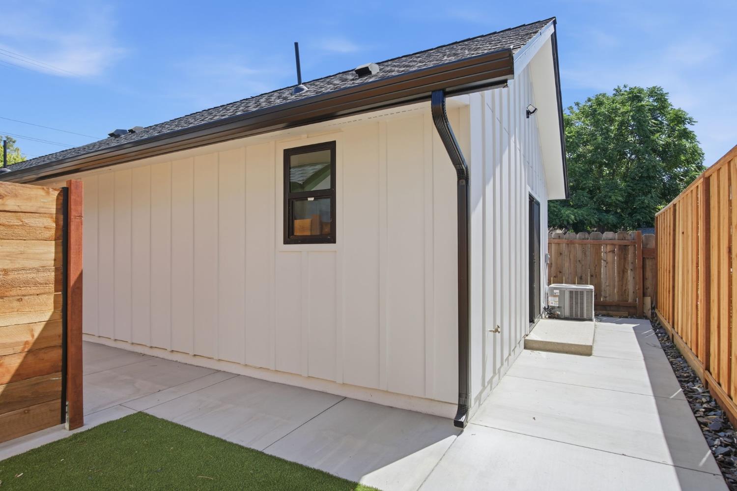 142 E Coolidge Avenue