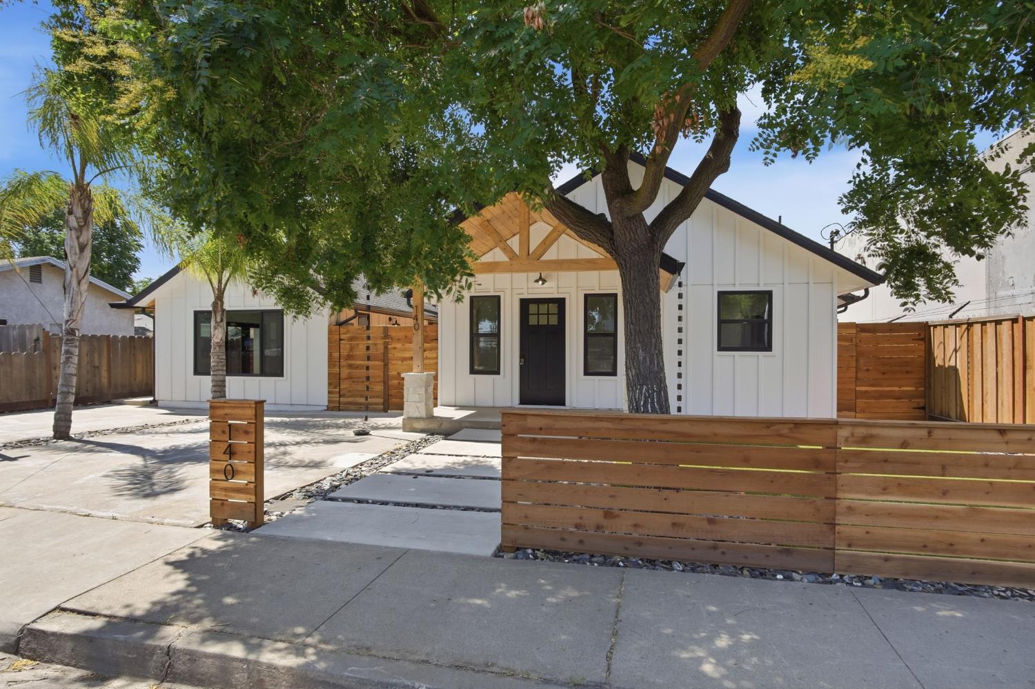 142 E Coolidge Avenue