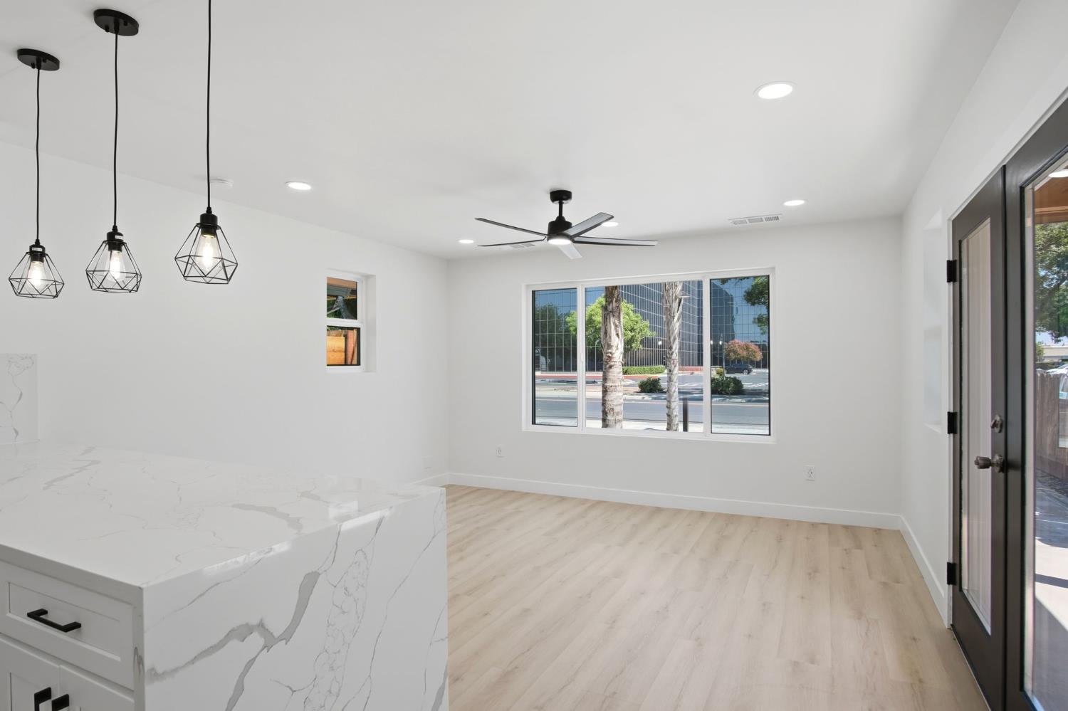 142 E Coolidge Avenue