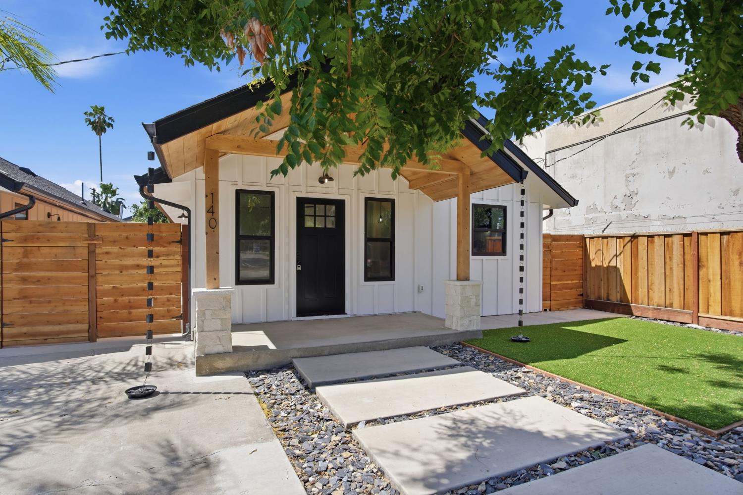 142 E Coolidge Avenue