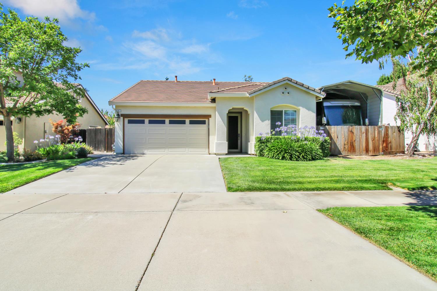 541 W Boesch Drive