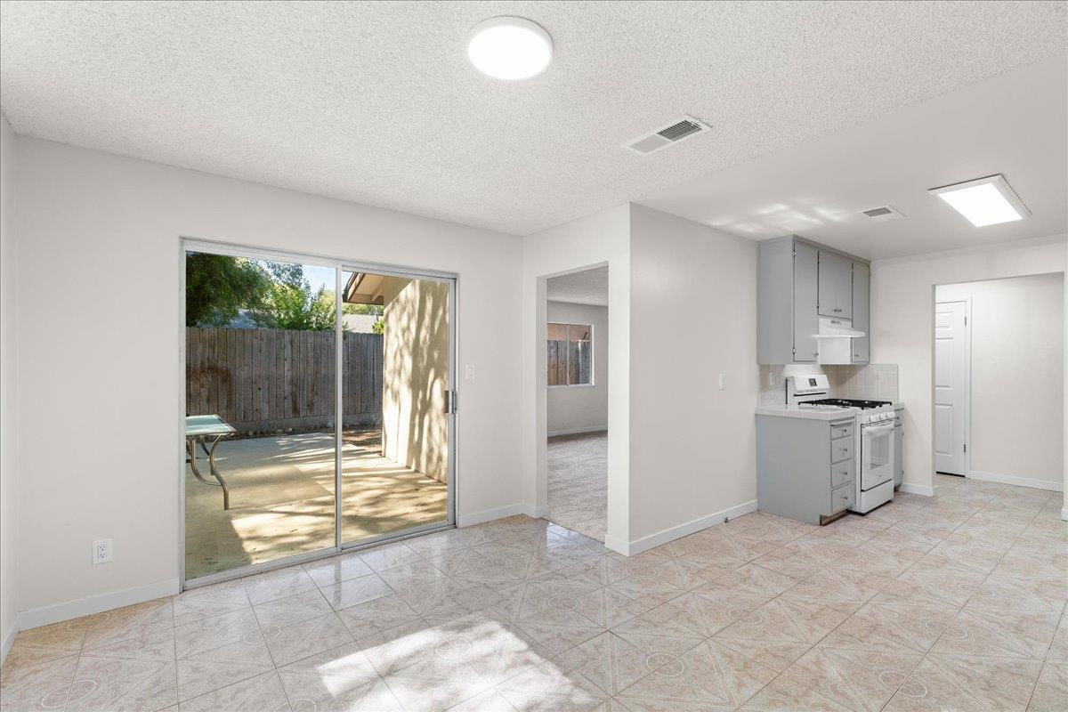 2912 Alder Creek Drive