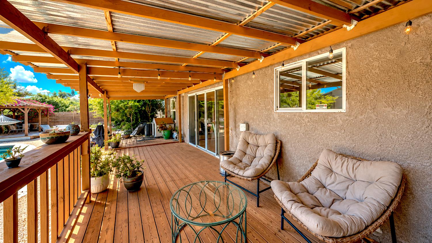986 Edwards Drive