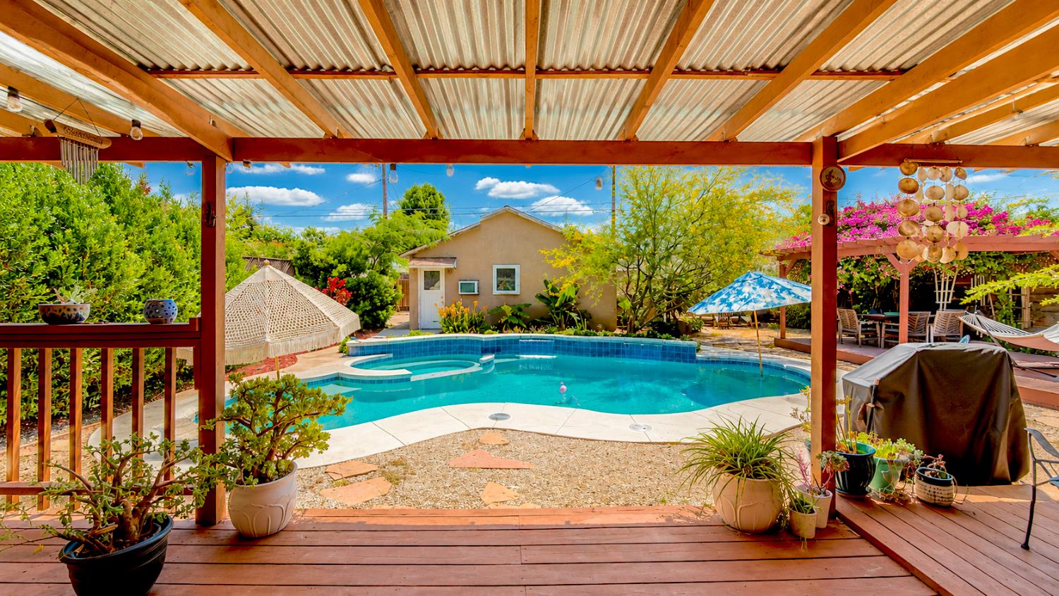 986 Edwards Drive