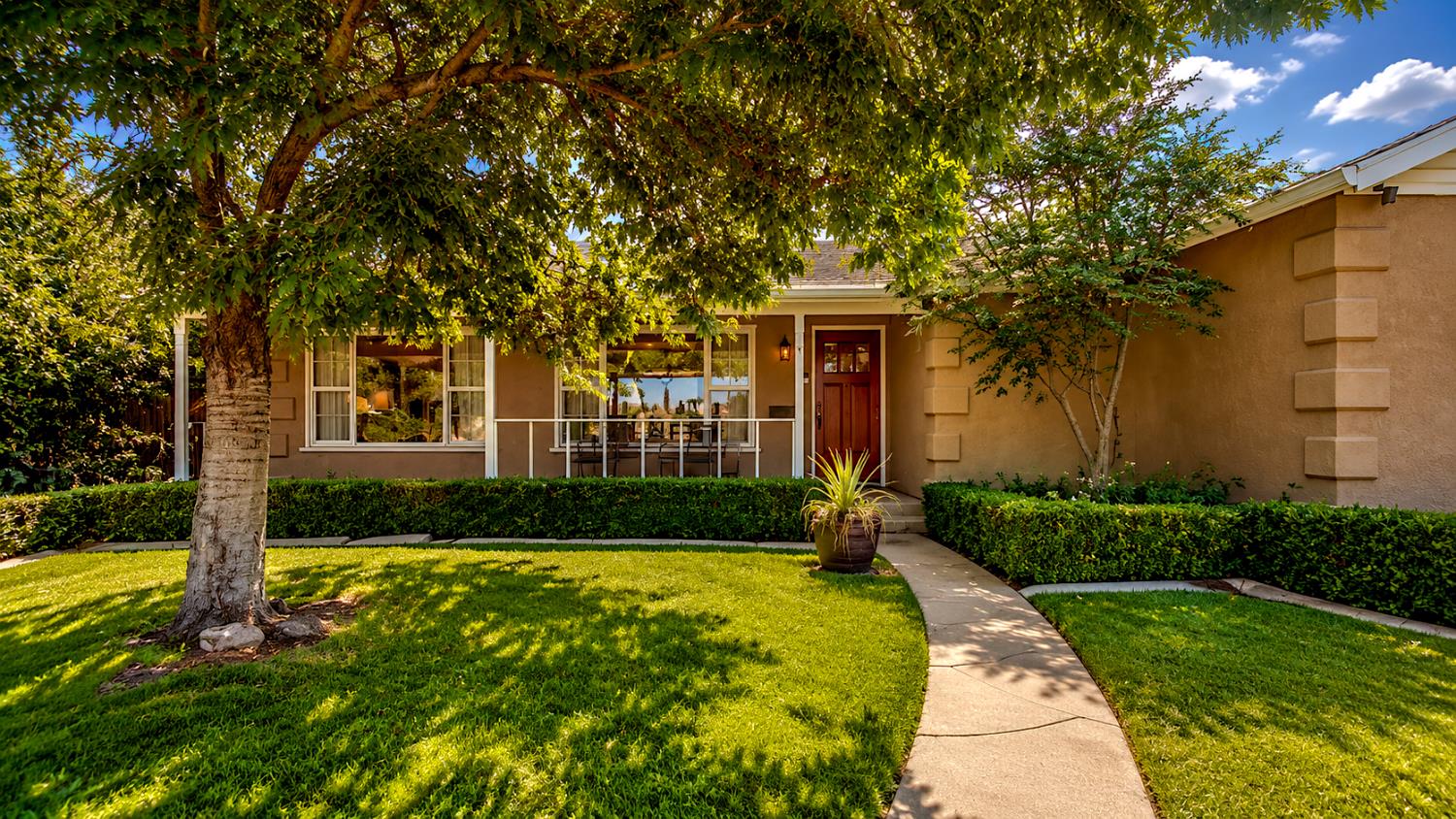 986 Edwards Drive