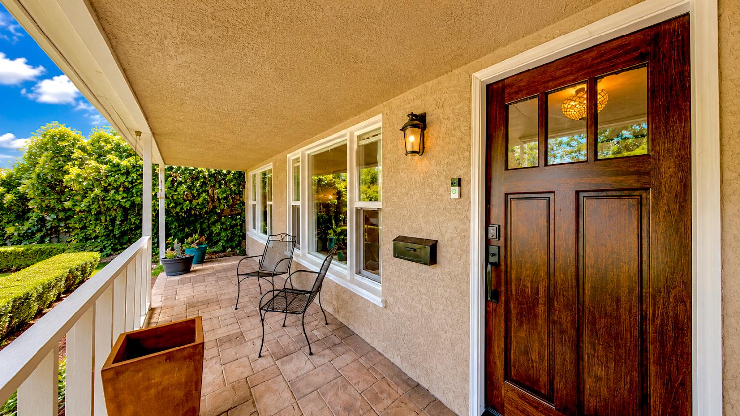 986 Edwards Drive