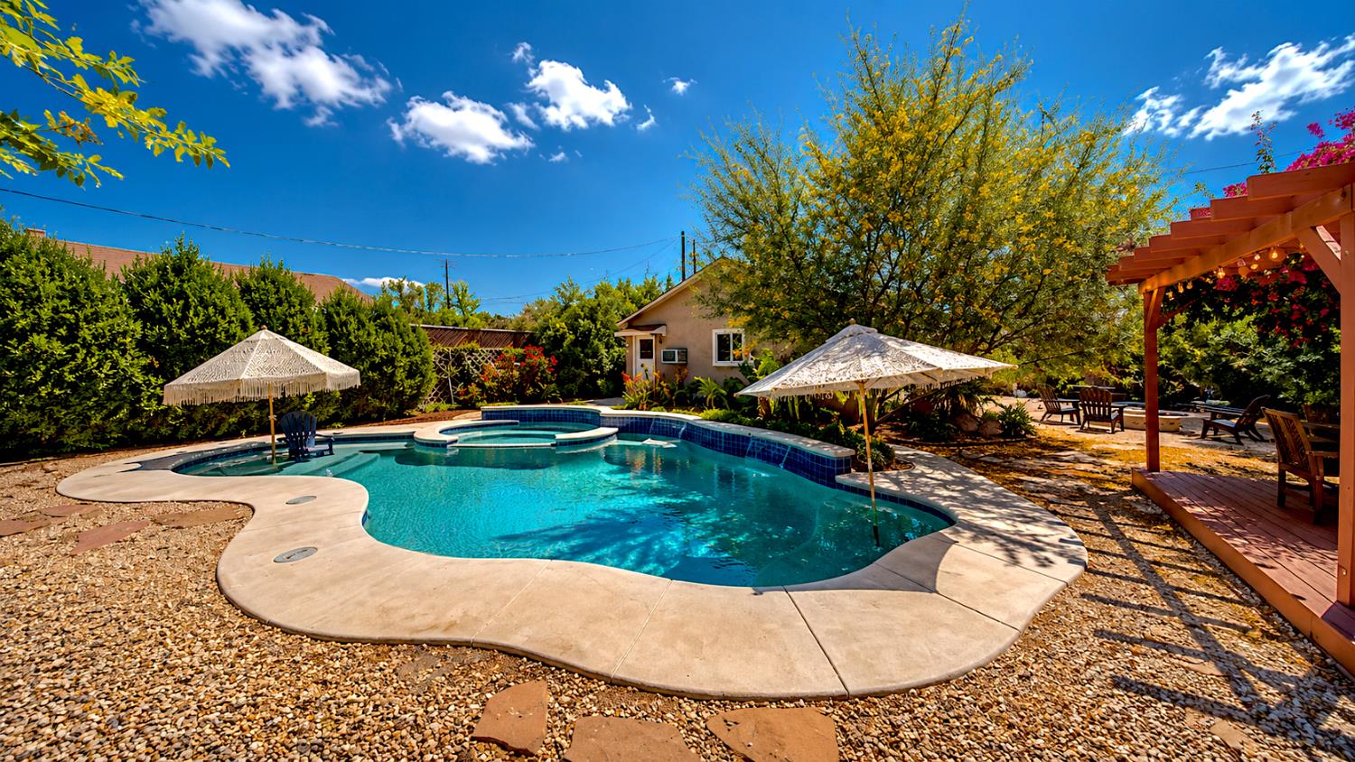 986 Edwards Drive