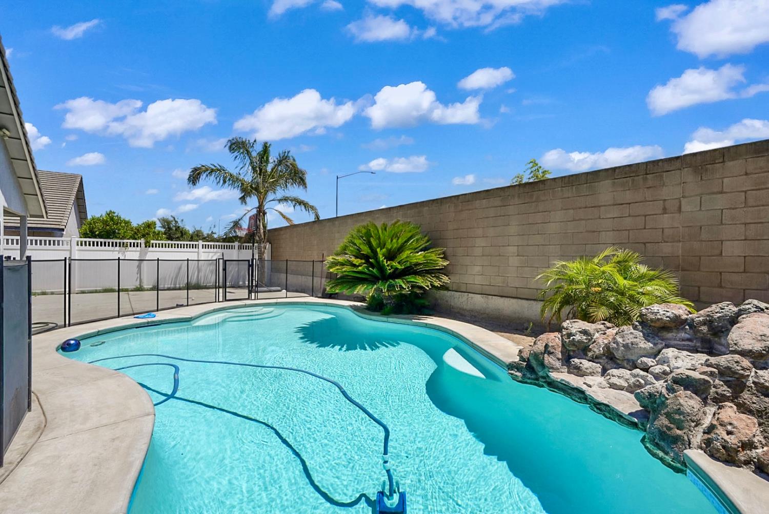 628 Mission Ridge