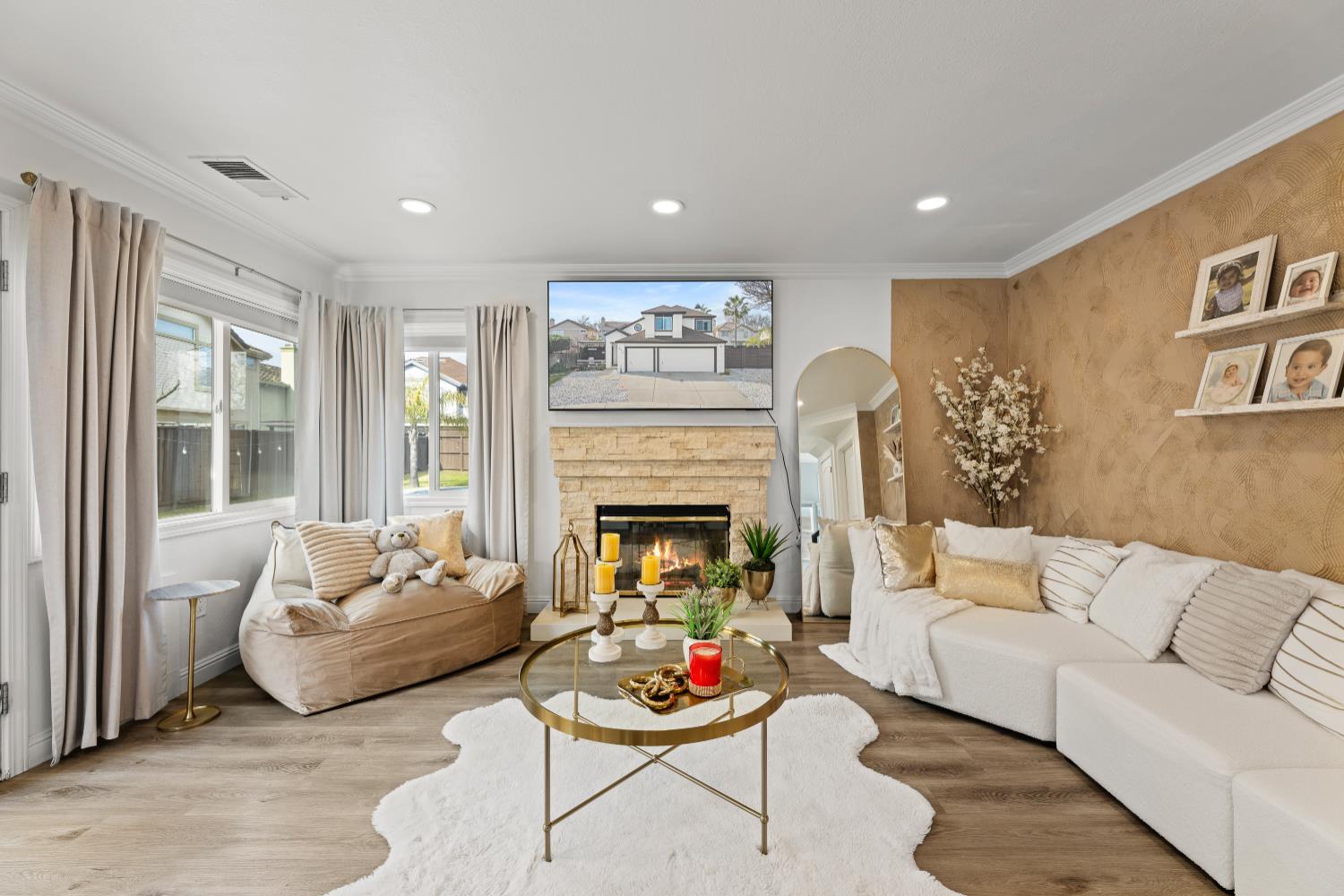 875 Westleigh Ct.