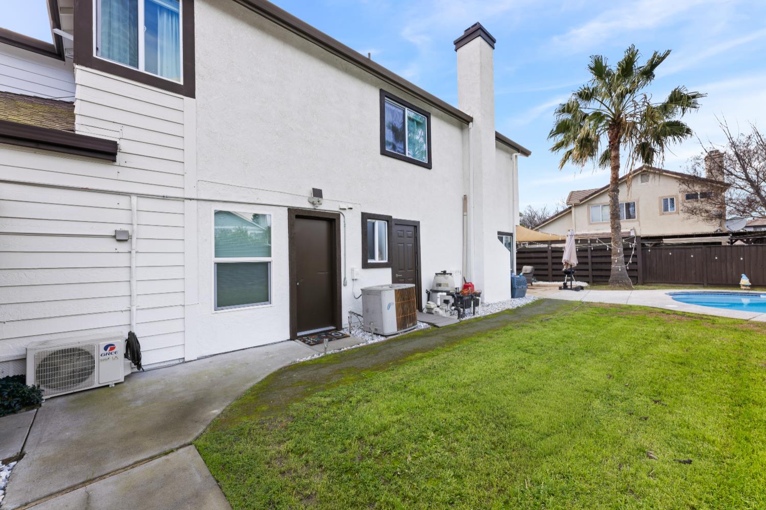 875 Westleigh Ct.