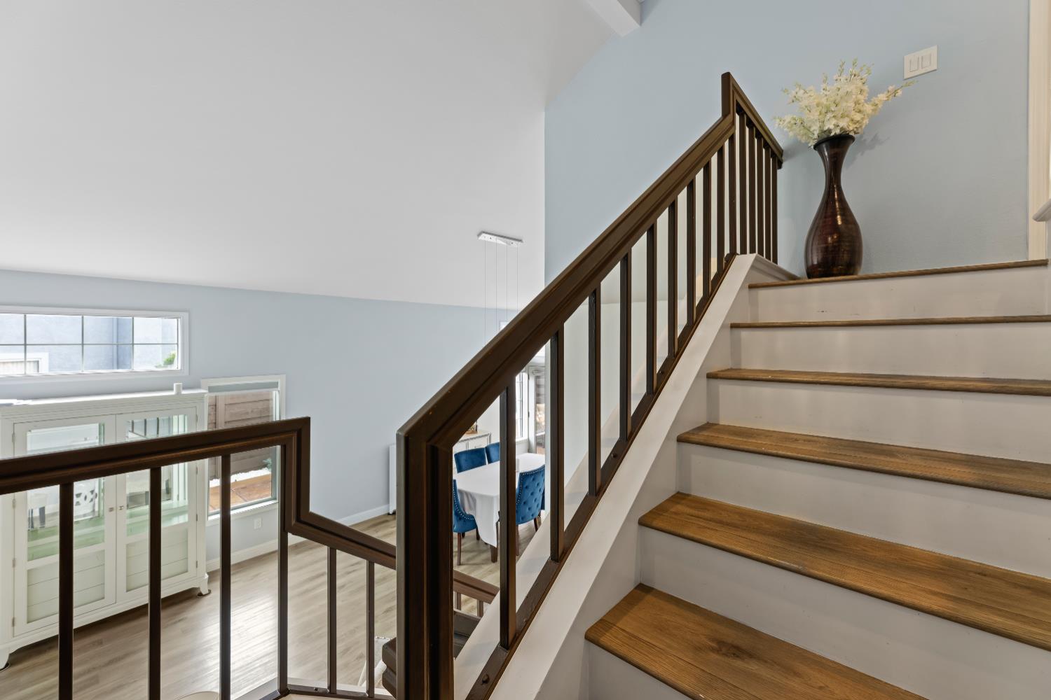 875 Westleigh Ct.