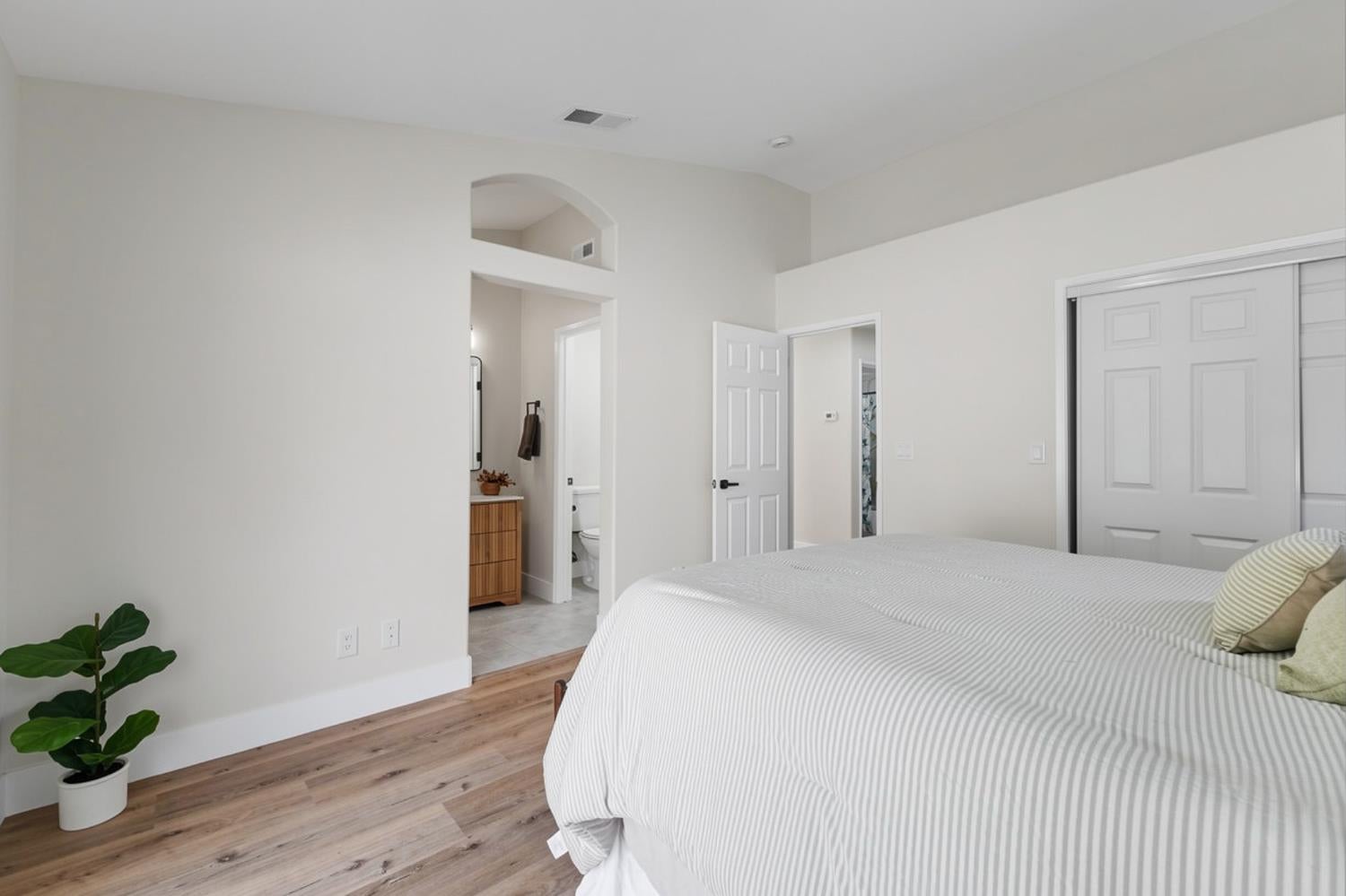 2520 Bridle Creek Court