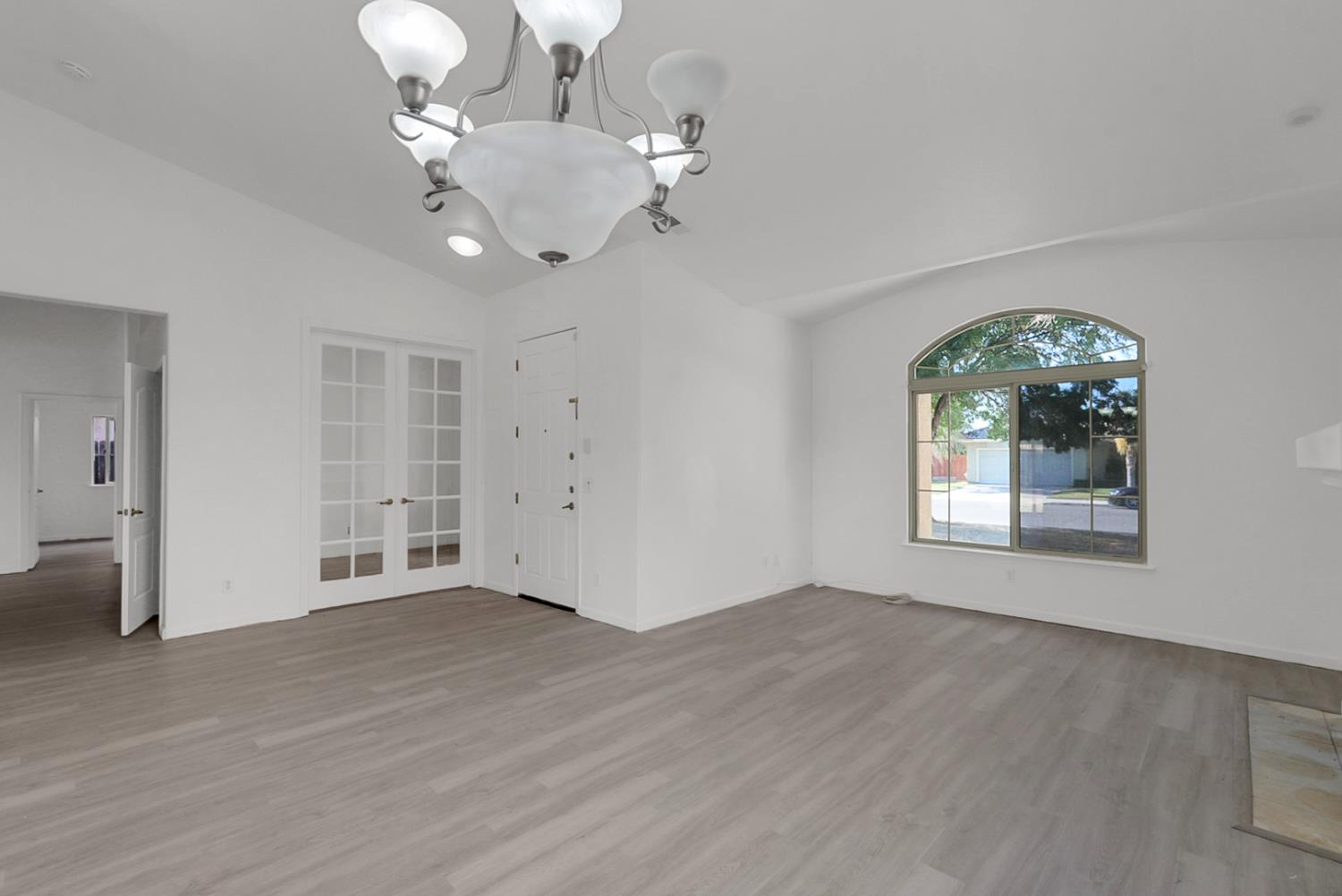 528 Burgundy Street