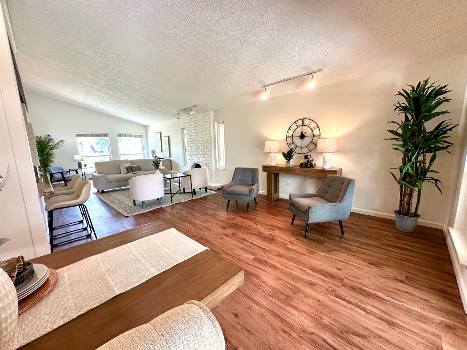 6612 Carmelwood Drive