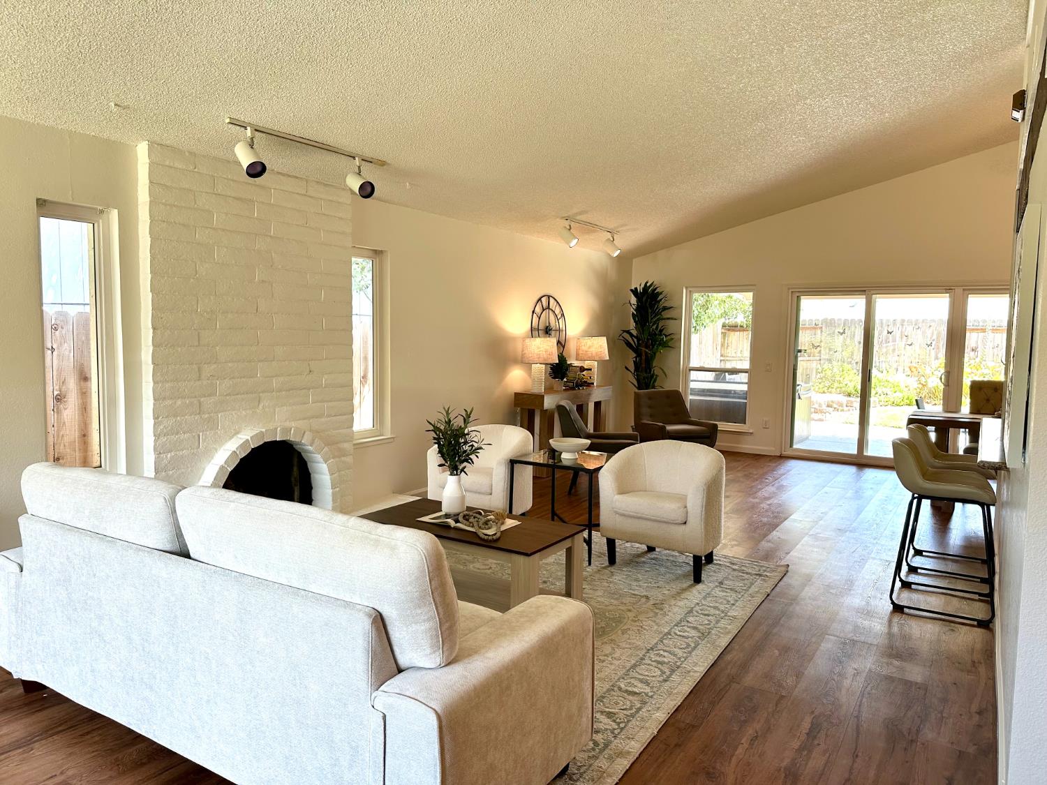 6612 Carmelwood Drive
