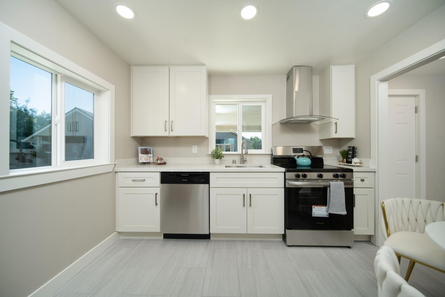 1438 Normandy Drive
