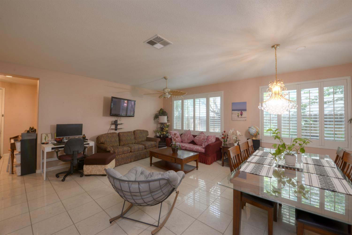807 Hagerman Peak Drive