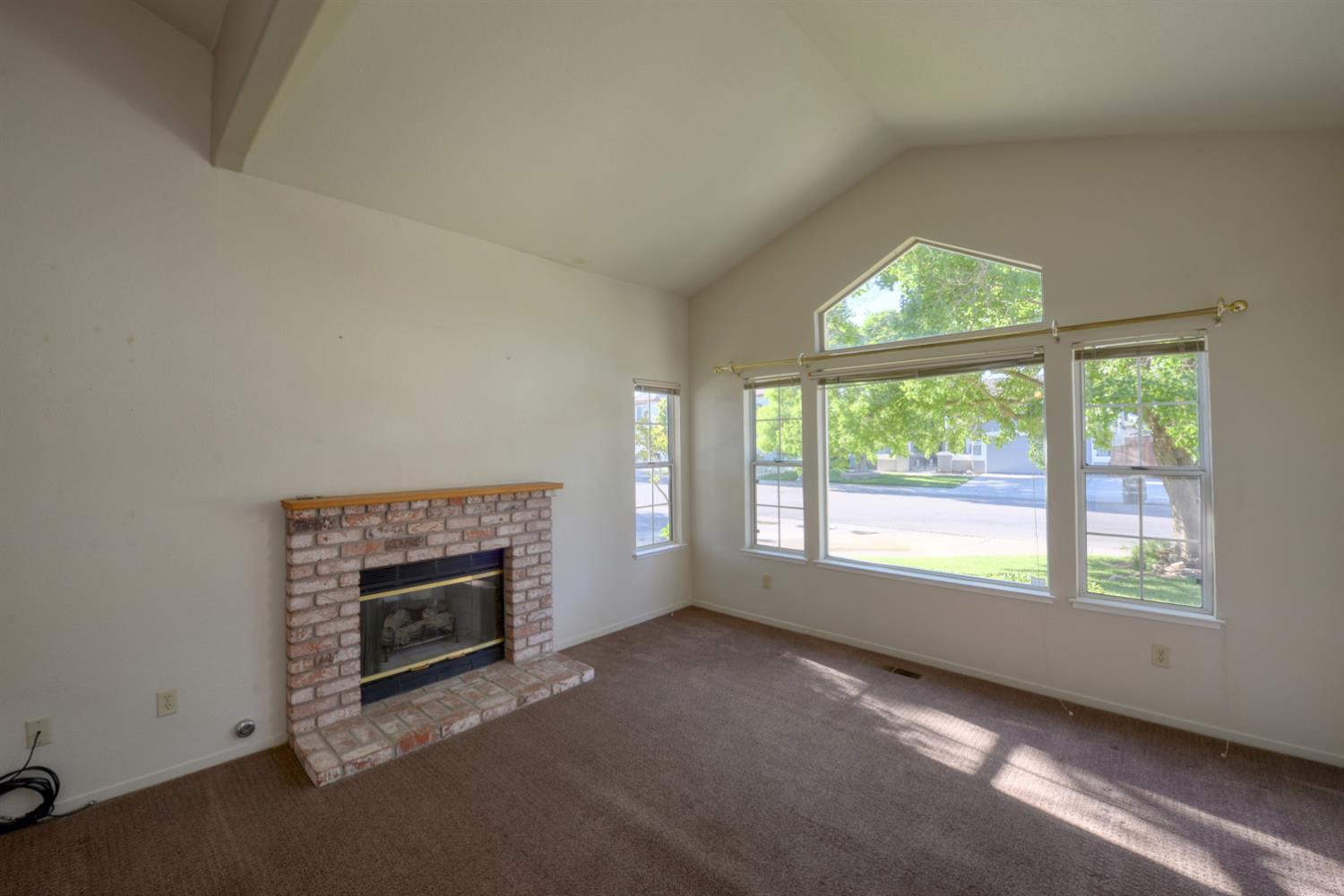 1124 Strawbridge Drive