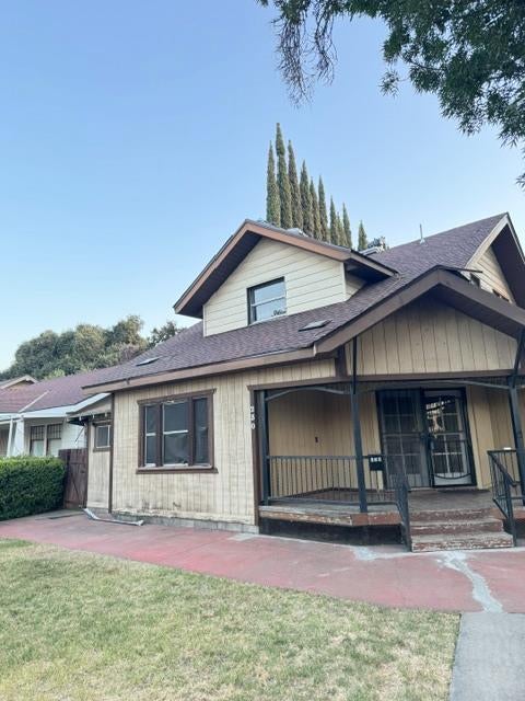 230 N 3rd Street