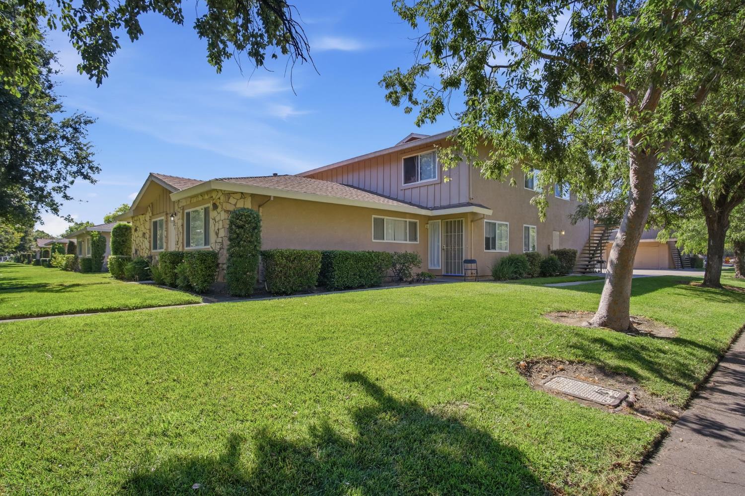 2220 Chrysler Drive 1