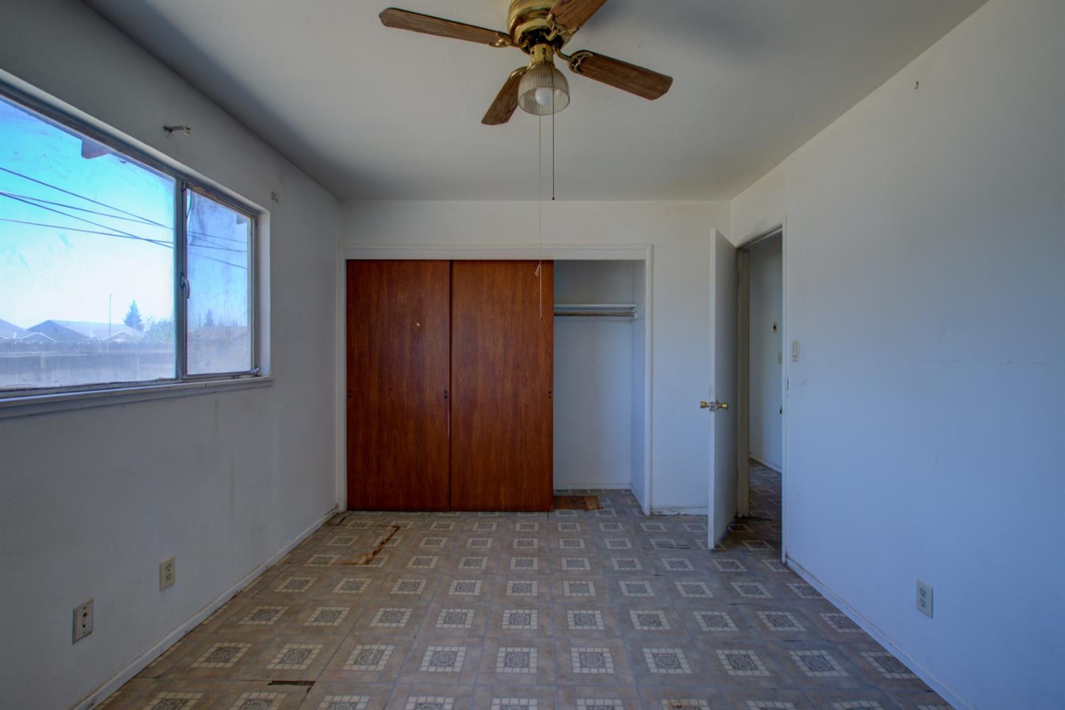 7316 Edythe Circle