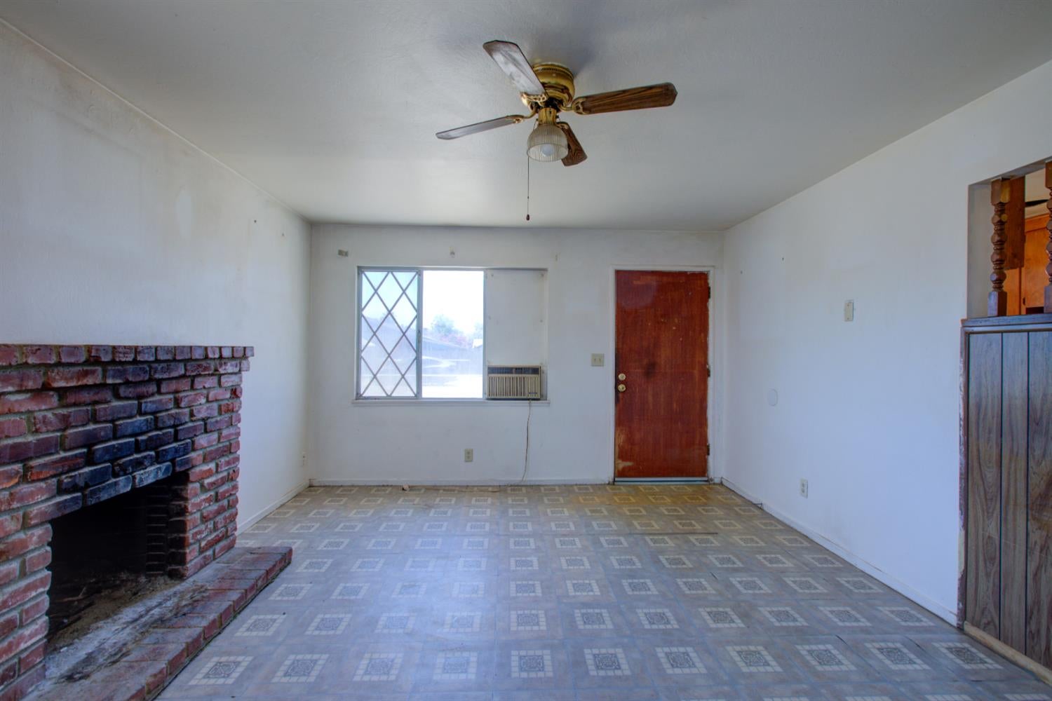 7316 Edythe Circle