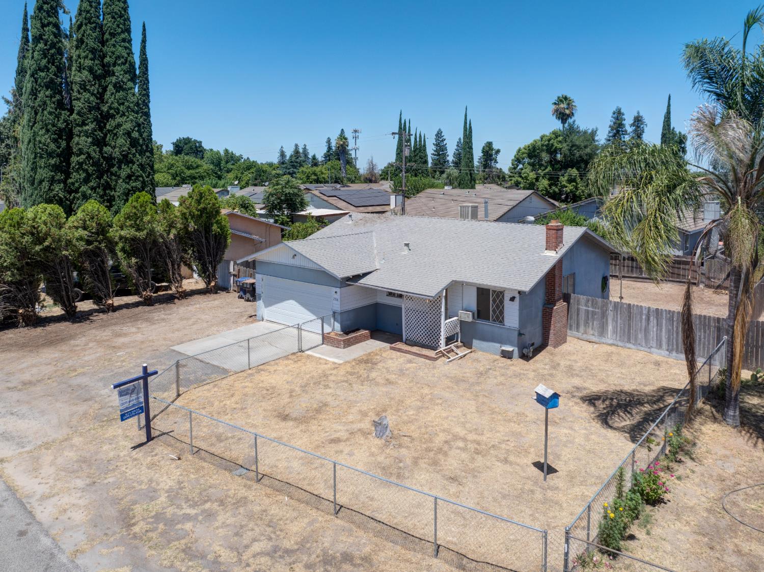 7316 Edythe Circle