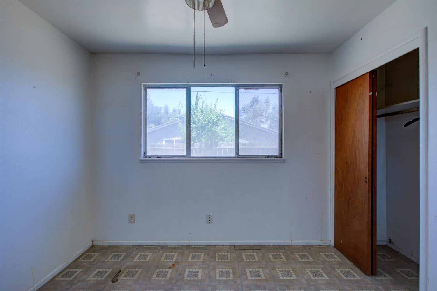 7316 Edythe Circle