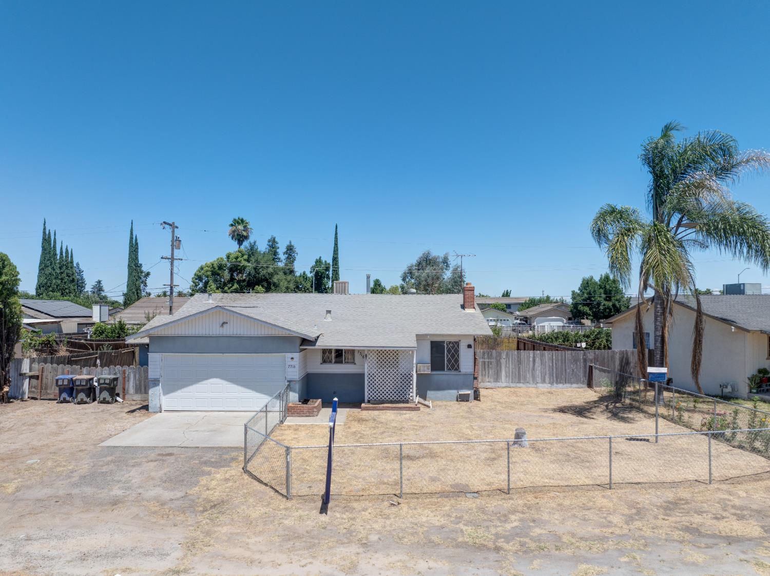 7316 Edythe Circle