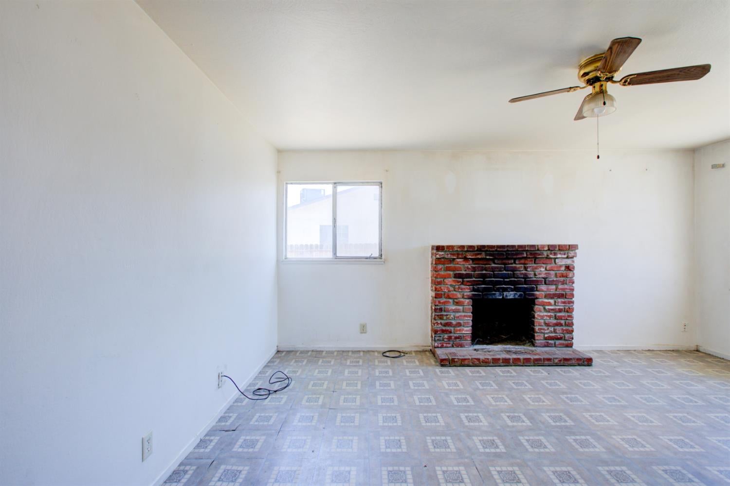 7316 Edythe Circle