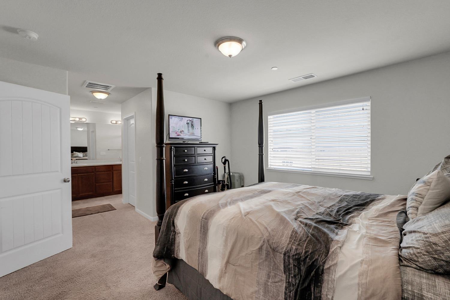1433 Rosy Dawn Lane