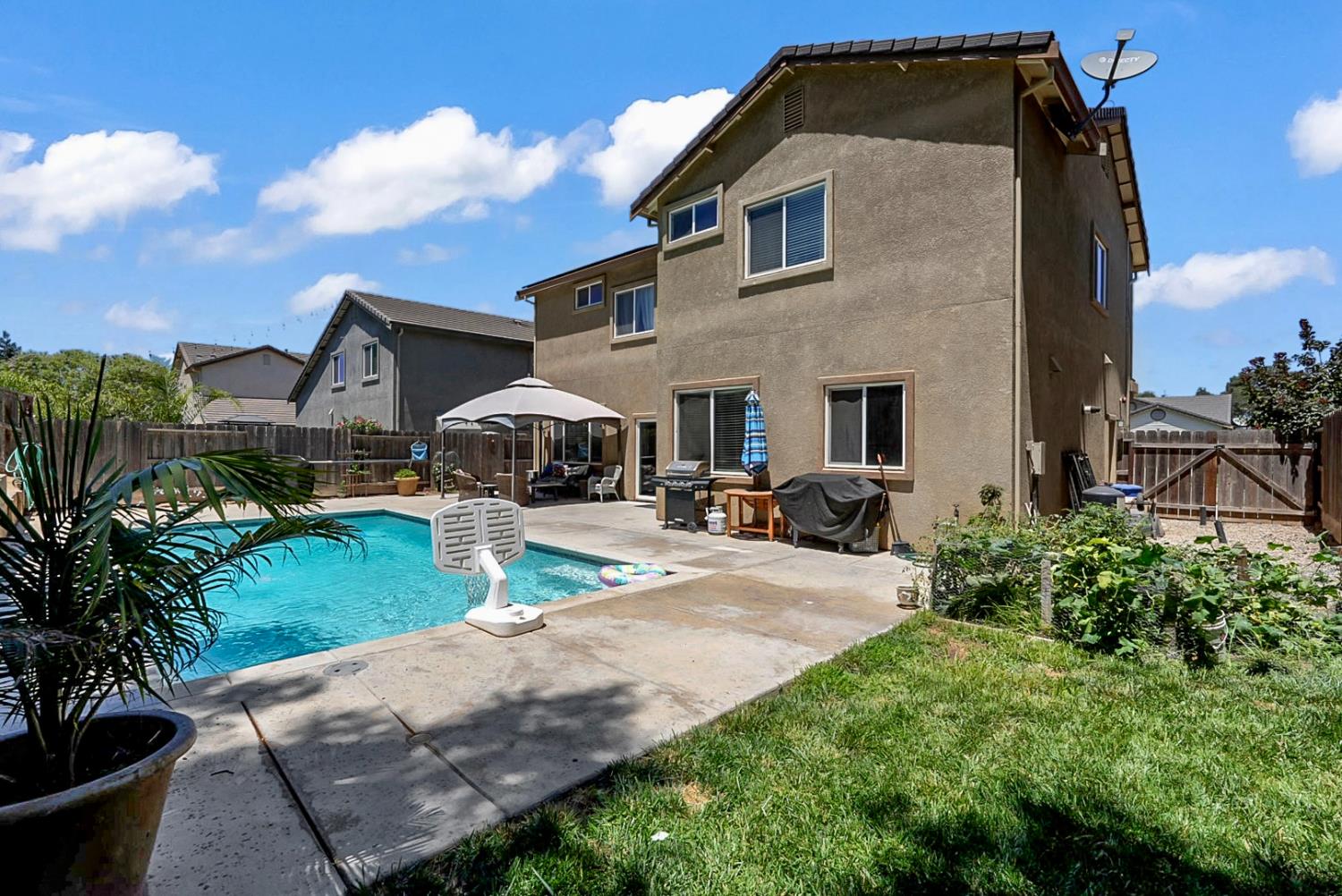 1767 Silver Ridge Way