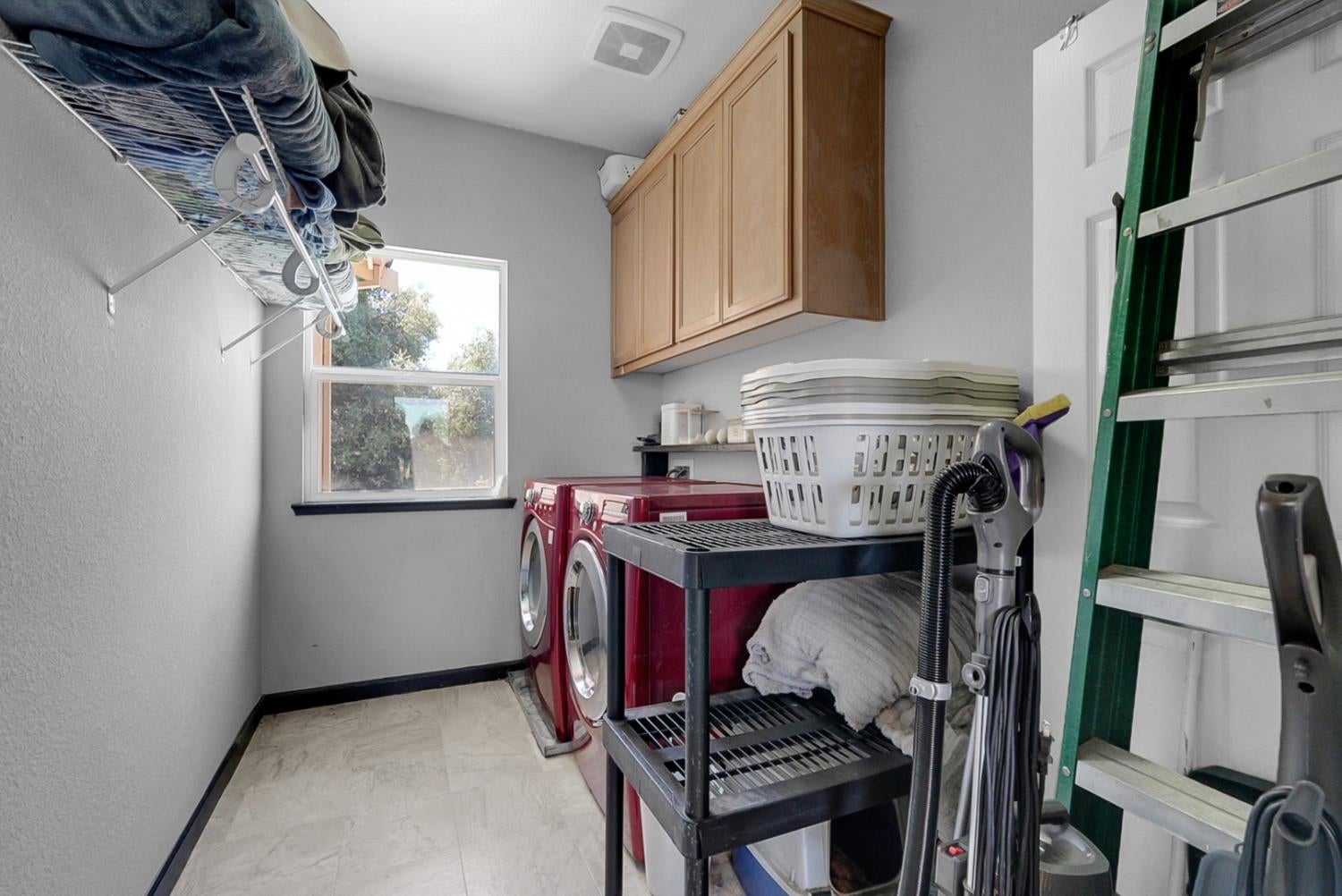 1767 Silver Ridge Way