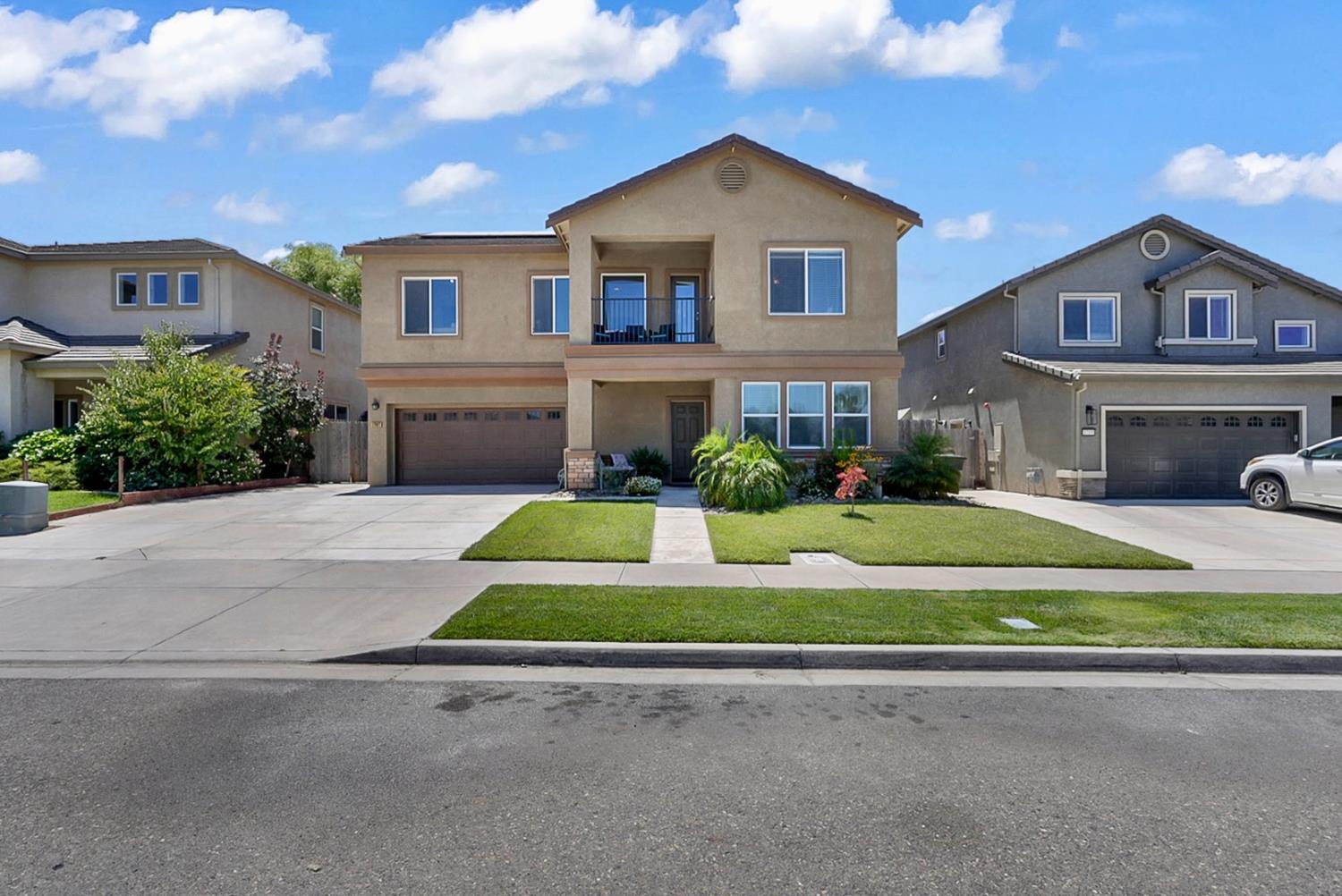 1767 Silver Ridge Way