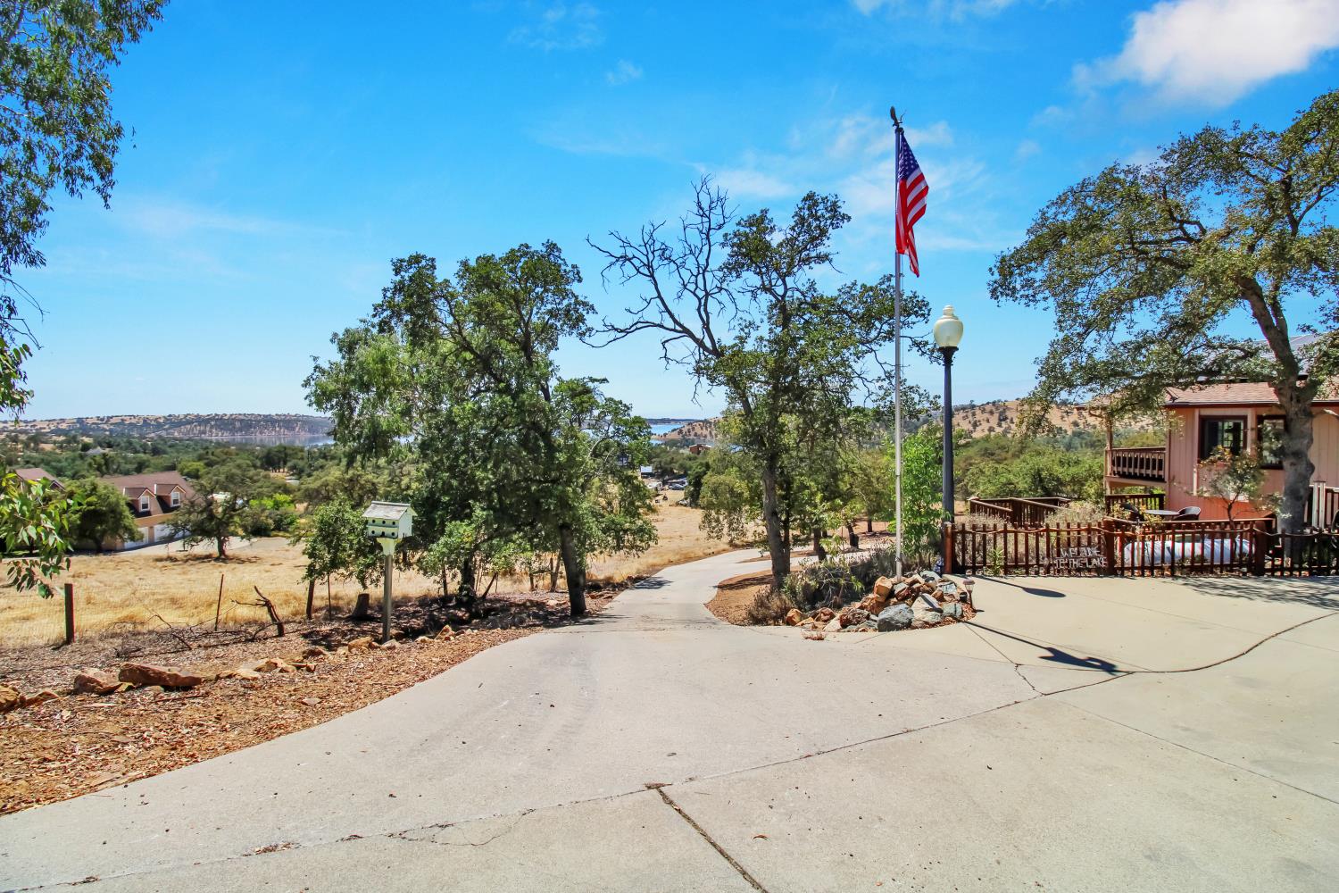 5270 Arbolada Drive