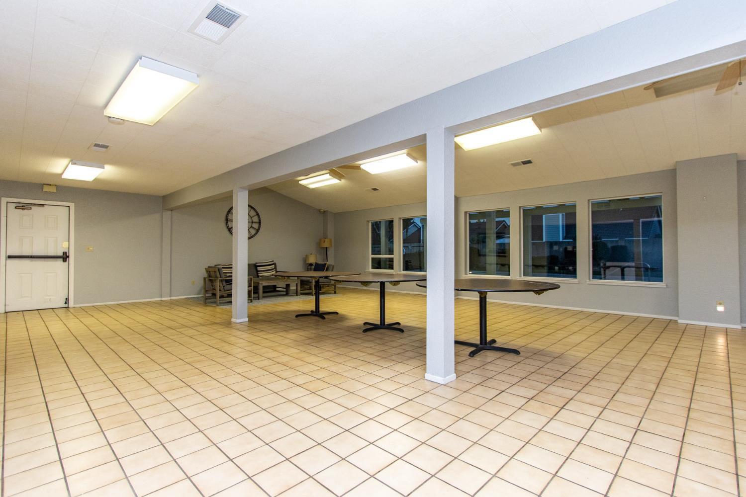 2340 St Lawrence Lane
