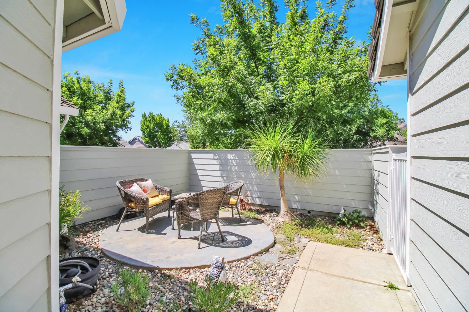 2340 St Lawrence Lane