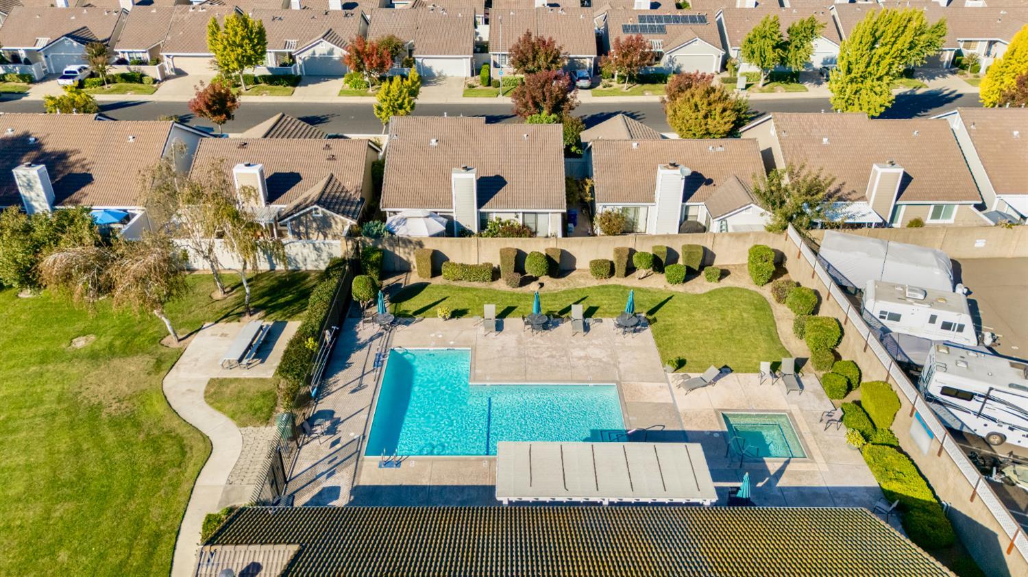 2340 St Lawrence Lane