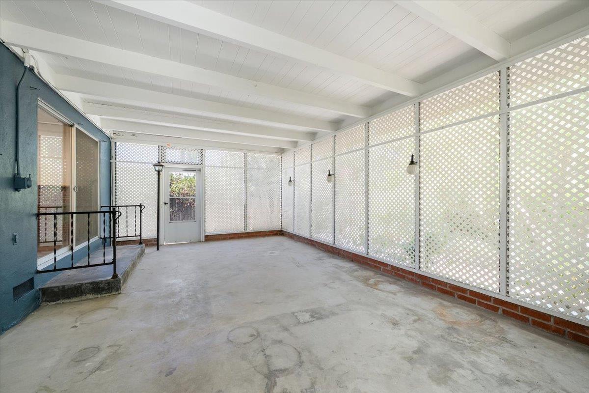 2321 Laredo Road