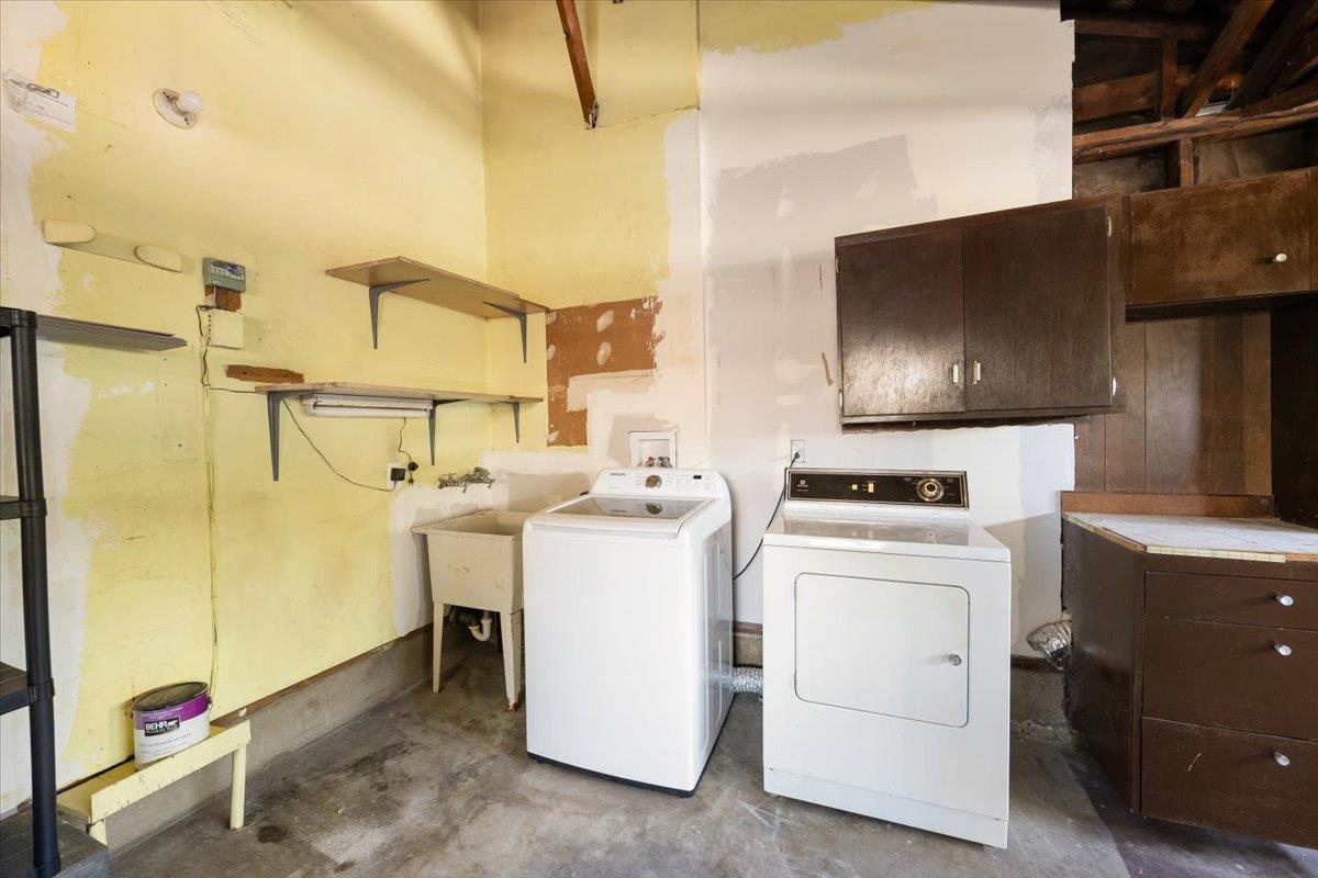 2321 Laredo Road